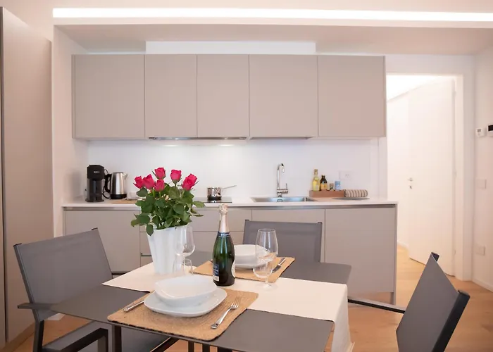 Romantic White - 5 Minutes From The Apartamento Como