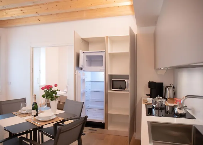 Appartement Romantic White - 5 Minutes From The