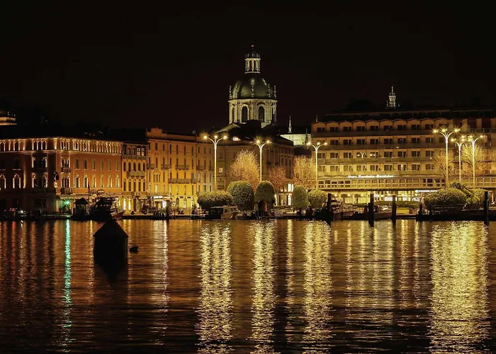 Romantic White - 5 Minutes From The Appartement