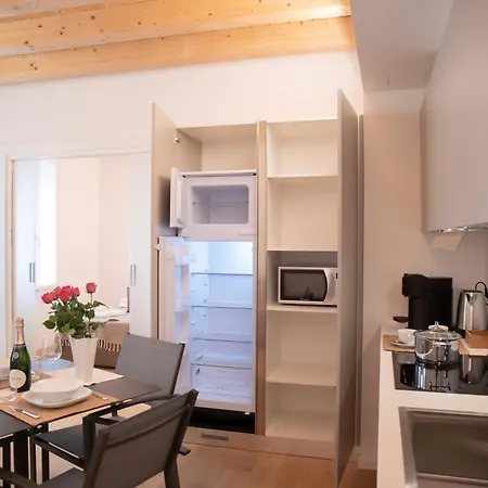 Appartement Romantic White - 5 Minutes From The