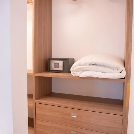 Romantic White - 5 Minutes From The